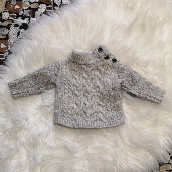 🐣5 for $15 Sweater